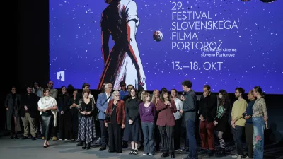 Ekipa filma Ida, ki je pela tako grdo, da so &scaron;e mrtvi vstali od mrtvih in zapeli z njo, ki je prejel vesno za najbolj&scaron;i celovečerni film. F Matjaž Ru&scaron;t