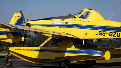 Brnik, Letalisce Jozeta Pucnika Ljubljana.Izjava za medije Uprave RS za zascito in resevanje o pozarni ogrozenosti naravnega okolja.Letalo air tractor.