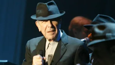 kanadski kantavtor Leonard Cohen, svetovna turneja "World Tour 2010". - koncert kantavtorja Leonarda Cohena v Stožicah /FOTO: Bojan Velikonja 