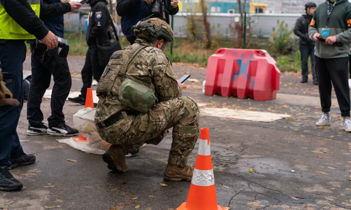 V Litvi strmoglavil dron, prebivalci v zakloniščih