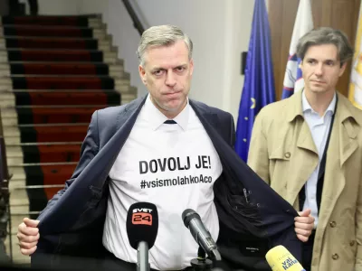 Desetletje Macedonijevega županovanja: &scaron;tevilne prenove, tretja razvojna os brez epiloga