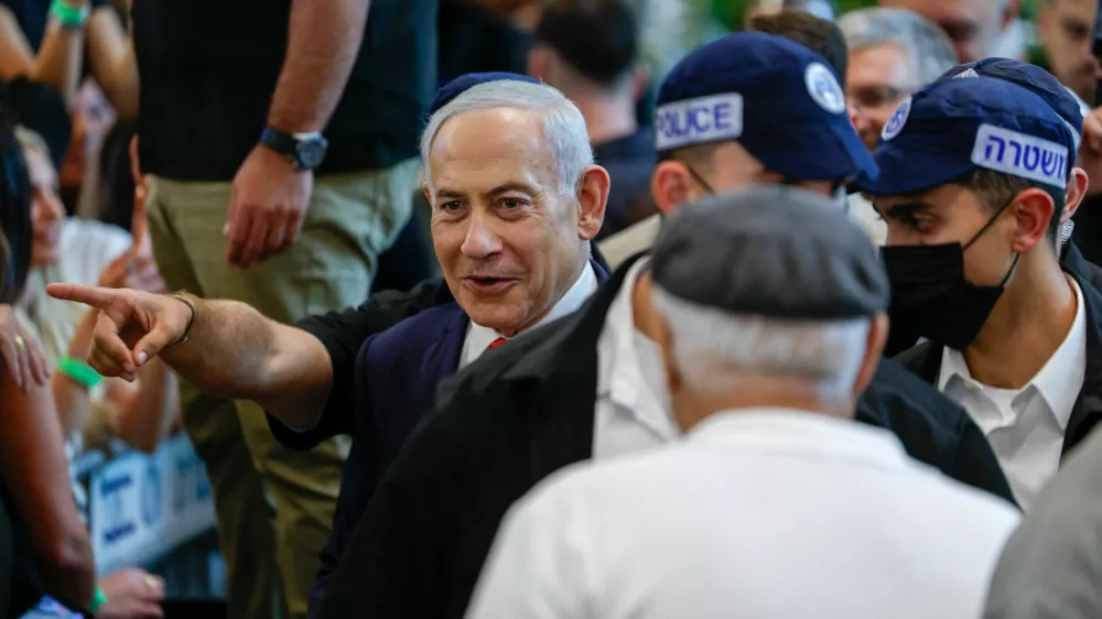 Israeli Prime Minister Benjamin Netanyahu meets members of the public at a mall, ahead of Israel's national election, in Ramla, Israel October 19, 2026. REUTERS/Amir Cohen
