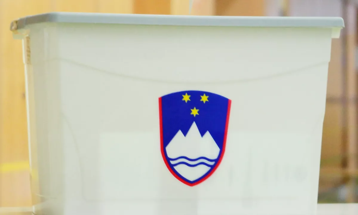 Referendumske uganke ostajajo enake tudi po glasovih iz tujine