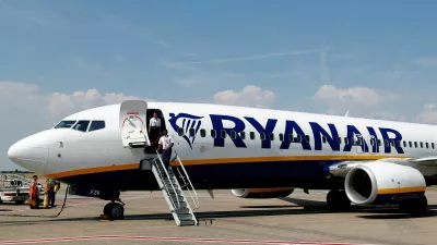 Letalo Ryanair na letali&scaron;ču