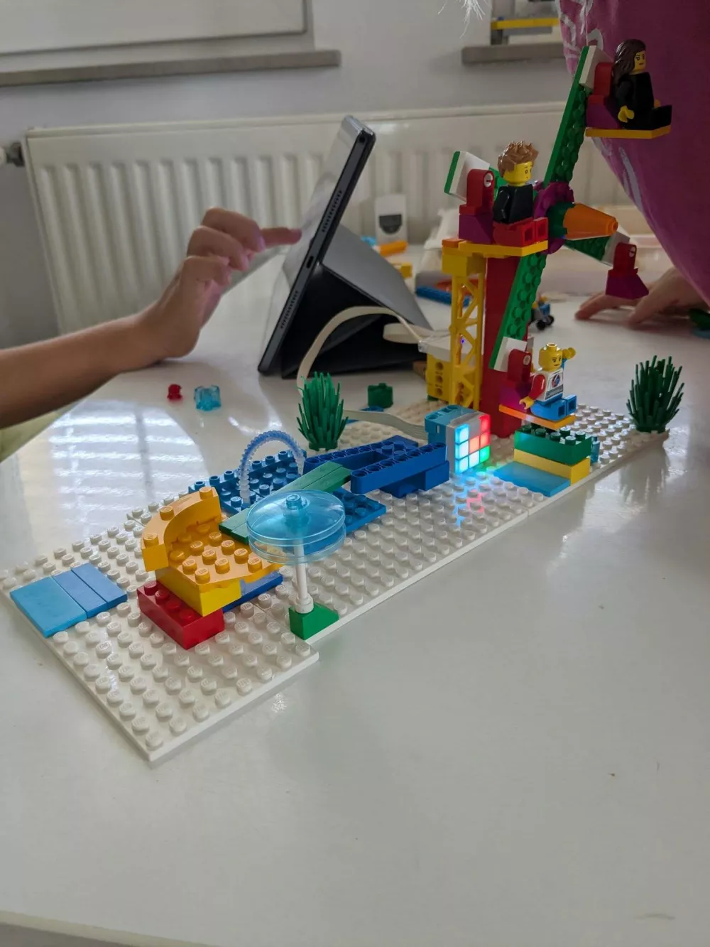 Zavod 1-2-3 bo &scaron;olarjem med počitnicami pripravila program LEGO robotike, poskrbeli pa bodo tudi za &scaron;portne aktivnosti. 