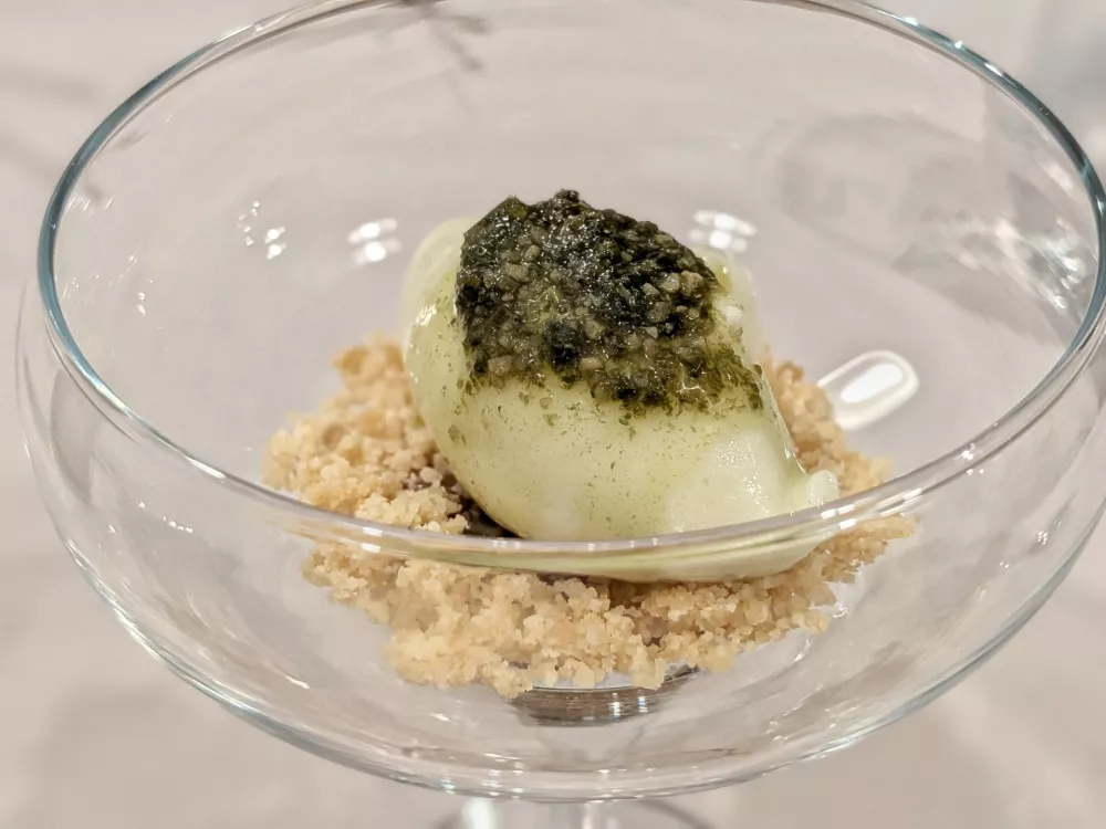 Sorbet zelenega jabolka s pestom