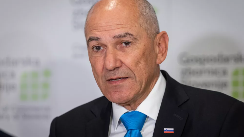Brdo pri Kranju.Vrh slovenskega gospodarstva v organizaciji GZS.Predsednik vlade Janez Jansa.