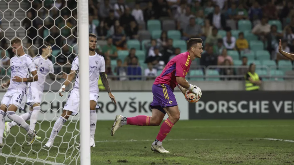 Jug Ažbe- 16.09.2023 &ndash; nogomet - Olimpija: Maribor, Prva liga Telemacha, 8. krog://FOTO: Luka Cjuha