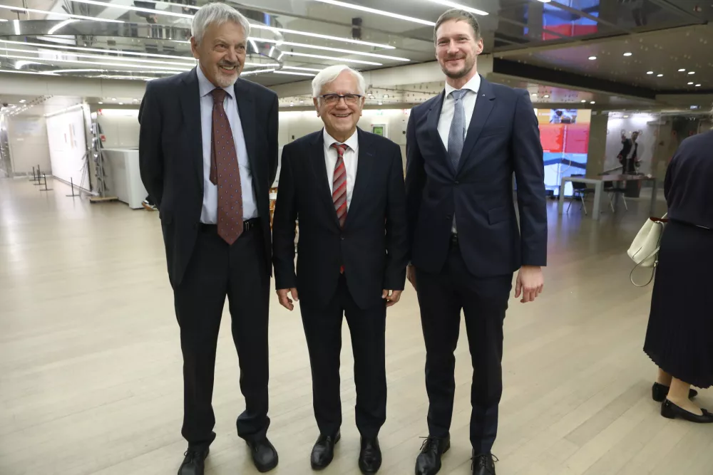 (FOTOGALERIJA) Utrinki s prireditve Slovenska gazela 2026