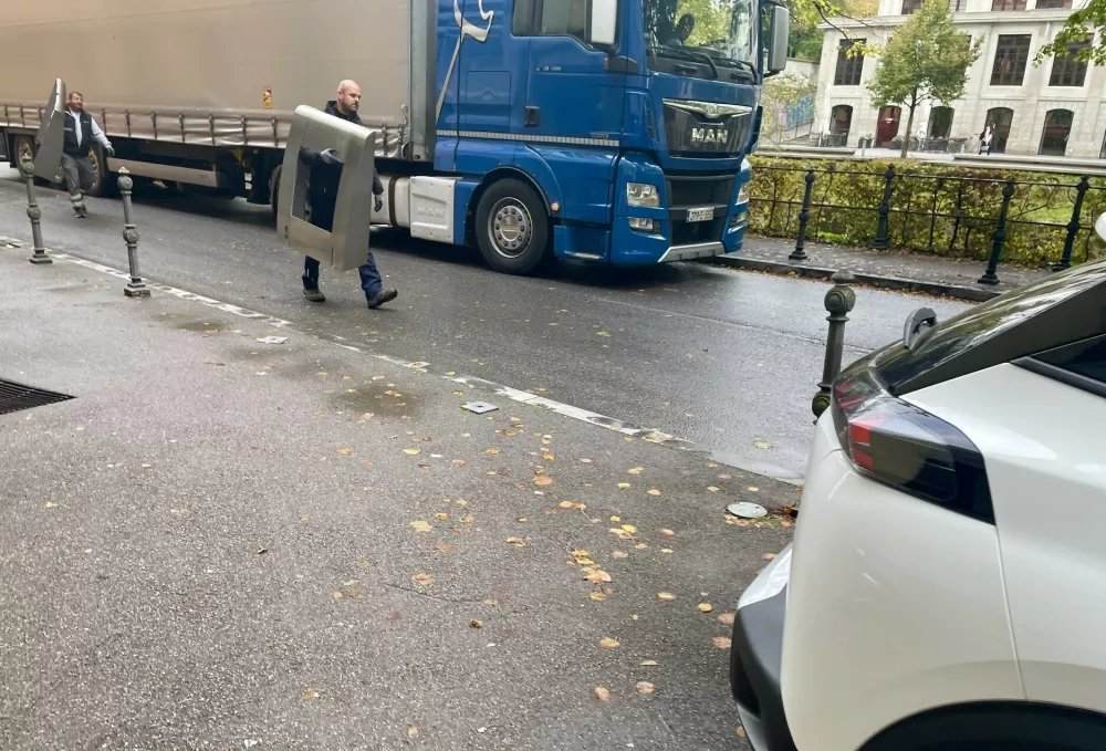 Ljubljana, podzemni zbiralniki, odpadki, smeti, Voka Snaga, Poljanski nasip