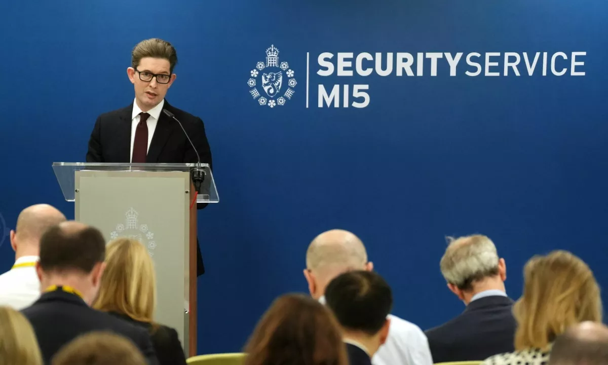 Šef britanske MI5 z resnim opozorilom: Teroristi bodo kmalu prišli do biološkega orožja