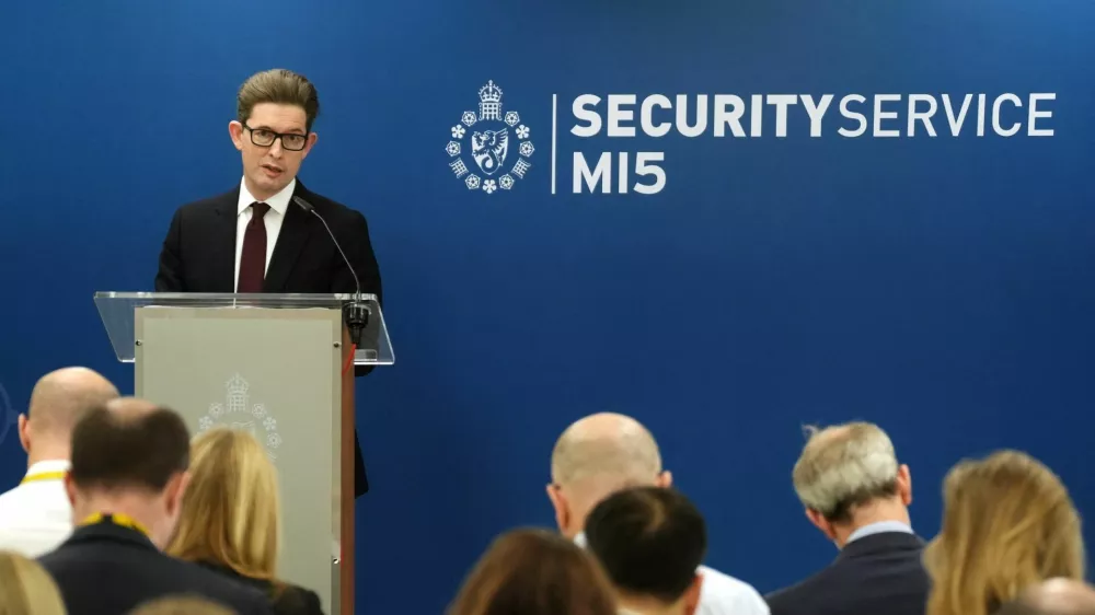 Director General of MI5 Ken McCallum delivers the annual Director General's Speech at Thames House, the headquarters of the UK's Security Service, in London, Britain, October 16, 2025. Jonathan Brady/Pool via REUTERS