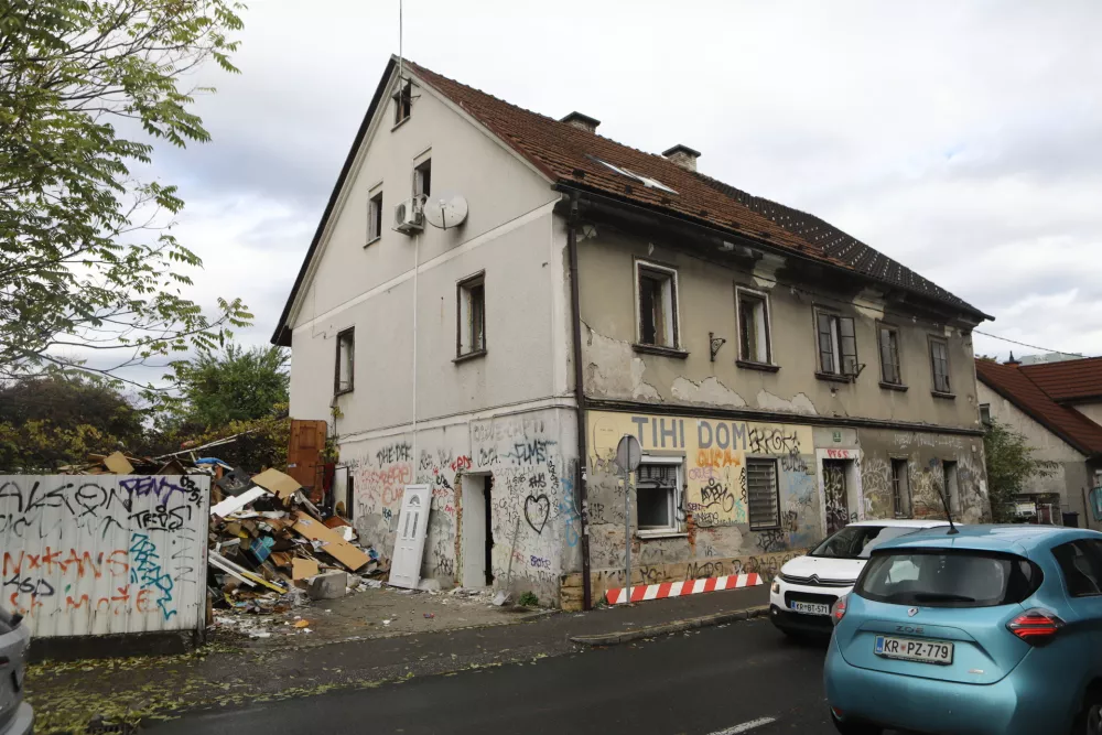 22.10.2026 - Praznjenje stavbe &Scaron;martinska cesta- staro pohi&scaron;tvoFoto Luka Cjuha