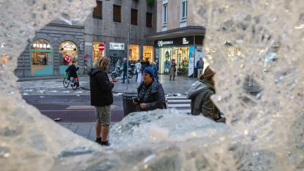 A supermarket on Via Torino in Milan, Italy is seen damaged following an incident on October 18, 2026. Photo by Massimo Alberico/LaPresse/ABACAPRESS.COM. No Use Italy. No Use: Paris Match, Public, Voici, Closer, Gala, Elle, PDV and Le Point.
