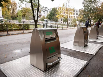 Ljubljana, Poljanski nasip.Predstavitev nove identitete sistema zbiranja odpadkov Ljuboks v organizaciji javnega podjetja Vodovod-kanalizacija snaga.