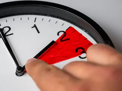 Daylight saving time concept / Foto: Daniel Tamas Mehes Getty Images