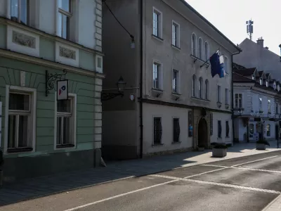 V ospredju obračun nekdanjih političnih zaveznikov