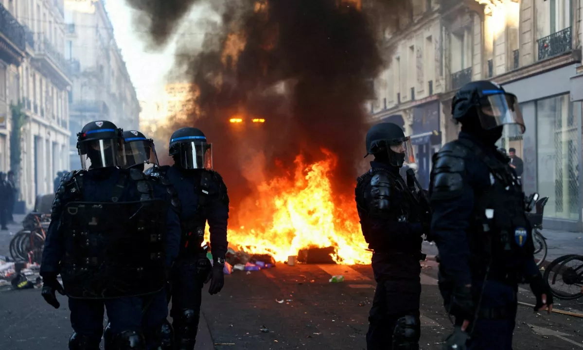 Vsak sedmi Slovenec živi pod pragom revščine: grozi nam val protestov?