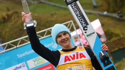 Ema Klinec je postala tretja Slovenka s skupno zmago poletne velike nagrade. Pred njo je uspeh uspel &scaron;e Niki Vodan in Ur&scaron;i Križnar. 