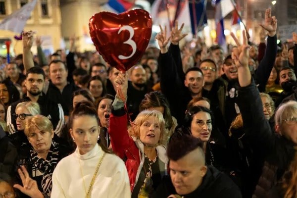 Supporters of the electoral list "Student List - Students Win" attend a final campaign rally at Slavija Square in Belgrade, Serbia, October 22, 2026. REUTERS/Uros Arsic