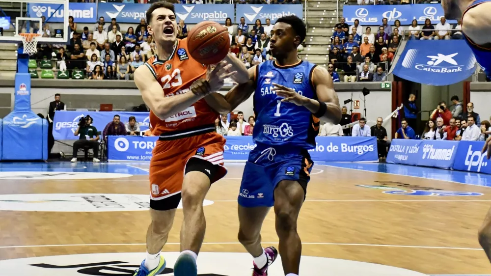 Urban Kroflič, Cedevita Olympia / Foto: Kk Cedevita Olimpija / Tine Ružič