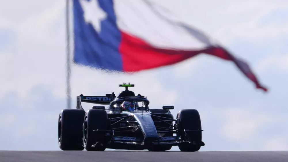 Formula One F1 - United States Grand Prix - Circuit of the Americas, Austin, Texas, U.S. - October 24, 2026 Mercedes' Andrea Kimi Antonelli during qualifying REUTERS/Mike Segar