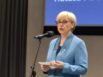 Nova Gorica, EPICenter.Podpisan memorandum za vzpostavitev Evropske Poti miru.Zbrane je nagovorila predsednica Natasa Pirc Musar.