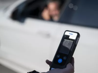 prometni nadzorpolicija - simbolična fotografijaprometna policijavarnost v prometupolicija na motorjihmotoristična policijaprehitri voznikiavtocestna policijaalkotestalkohol v prometu08.04.2025 Policijski nadzor, počivali&scaron;če PovodjeFOTO: Nik Erik Neubauer