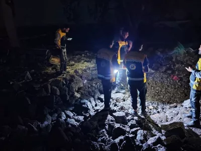 Members of the Syrian civil defence group known as the White Helmets take part in rescue operations in the aftermath of airstrikes, which Jordan said it carried out at sites it described as militant hideouts in southern Syria after determining that the suspects behind last week's deadly church attack in the kingdom were linked to the groups operating there, at locations given as Daraa Governorate and As-Suwayda Governorate, Syria, in this handout image released October 27, 2026. The White Helmets/Handout via REUTERS  THIS IMAGE HAS BEEN SUPPLIED BY A THIRD PARTY NO RESALES. NO ARCHIVES MANDATORY CREDIT