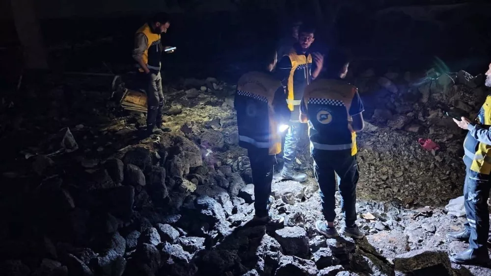 Members of the Syrian civil defence group known as the White Helmets take part in rescue operations in the aftermath of airstrikes, which Jordan said it carried out at sites it described as militant hideouts in southern Syria after determining that the suspects behind last week's deadly church attack in the kingdom were linked to the groups operating there, at locations given as Daraa Governorate and As-Suwayda Governorate, Syria, in this handout image released October 27, 2026. The White Helmets/Handout via REUTERS  THIS IMAGE HAS BEEN SUPPLIED BY A THIRD PARTY NO RESALES. NO ARCHIVES MANDATORY CREDIT