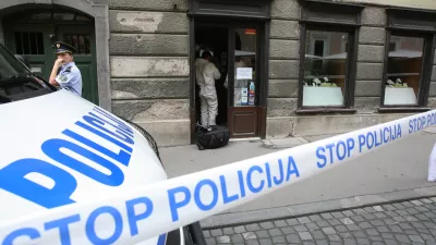 Rop zlatarne na Wolfovi ulici v Ljubljani//FOTO: Luka Cjuha
