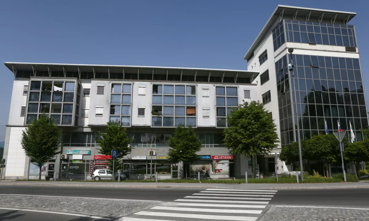 Štirje izzivalci proti petemu mandatu Petra Verliča: Bo 36-milijonski projekt stolpnice odnesel župana?