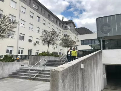 Splo&scaron;na bolni&scaron;nica Jesenice 