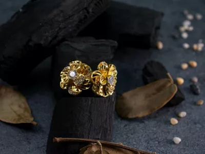diamantni uhani