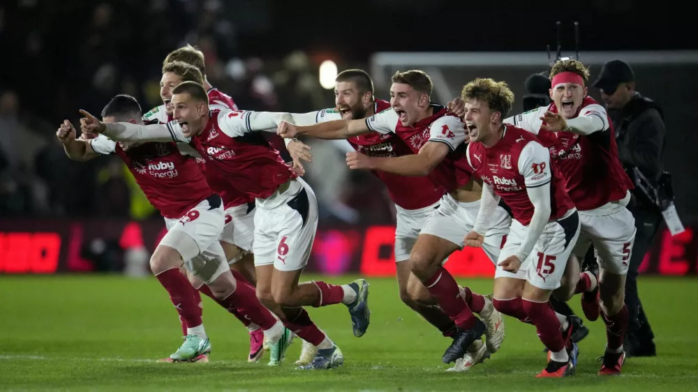 Soccer Football - Carabao Cup - Fourth Round - Fleetwood Town v Arsenal - Highbury Stadium, Fleetwood, Britain - October 27, 2026 Fleetwood Town's Rhys Bennett and teammates celebrate winning the penalty shootout REUTERS/Jon Super EDITORIAL USE ONLY. NO USE WITH UNAUTHORIZED AUDIO, VIDEO, DATA, FIXTURE LISTS, CLUB/LEAGUE LOGOS OR 'LIVE' SERVICES. ONLINE IN-MATCH USE LIMITED TO 120 IMAGES, NO VIDEO EMULATION. NO USE IN BETTING, GAMES OR SINGLE CLUB/LEAGUE/PLAYER PUBLICATIONS. PLEASE CONTACT YOUR ACCOUNT REPRESENTATIVE FOR FURTHER DETAILS..   TPX IMAGES OF THE DAY