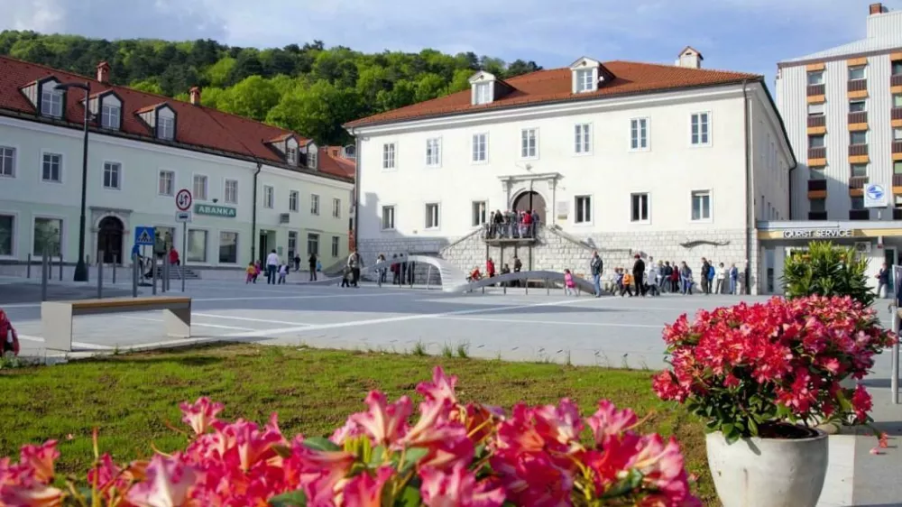 Občina Postojna