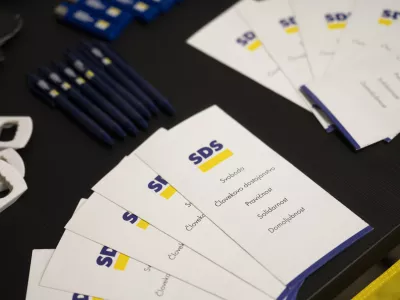 STRANKA SDSPromocijski materialčlanstvo članarinapredvolilna kampanjaVOLITVE 202628.02.2026 Pogovorni večer v organizaciji SDS Koalicija z volivci - Kulutrni dom GrosupljeFOTO: Nik Erik Neubauer