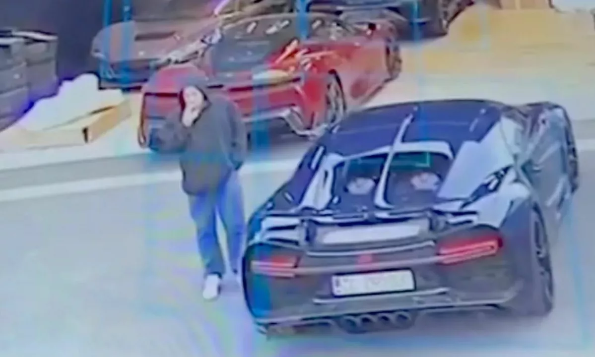 Filmska kraja bugattija: Rimac sam lovil tatu s porschejem