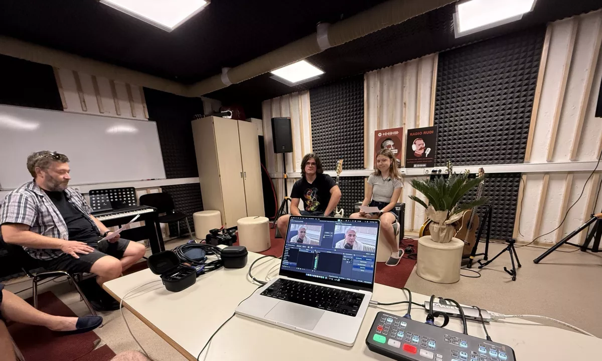 Projekt, nagrade in iskanje podjetnikov: kamniška mladinska zgodba