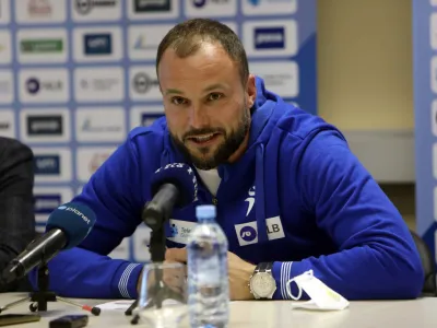 Uro&scaron; Zorman, novi selektor rokometne reprezentance<br><br><br> - 03.03.2022 - Rokometna zveza Slovenije (RZS) - novinarska konferenca novega selektorja mo&scaron;ke reprezentance Uro&scaron;a Zormana - //FOTO: Tomaž Skale 