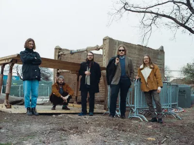 Če&scaron;ki &raquo;postbigbeat&laquo; jazzovski band Marcel Gidote's Holy Crab me&scaron;a vplive rock, kraut in jazz glasbe. Foto: Matej Hnizdil